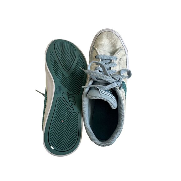 NIKE Women’s Blue Light Denim Sneakers Size 6 - Picture 5 of 6